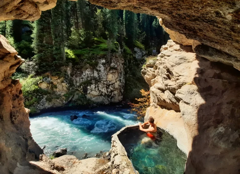 Altyn-Arashan hot springs