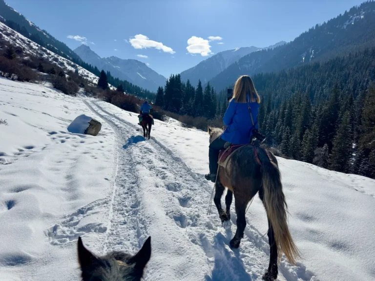 Horse riding tour near Karakol