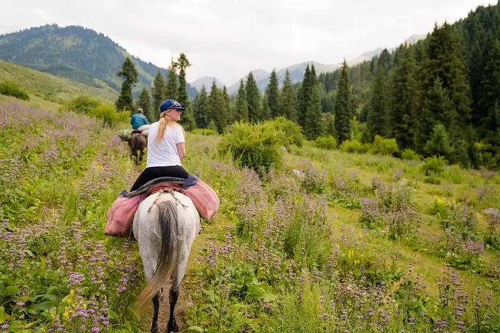 Horseback riding in Chon-Kemin